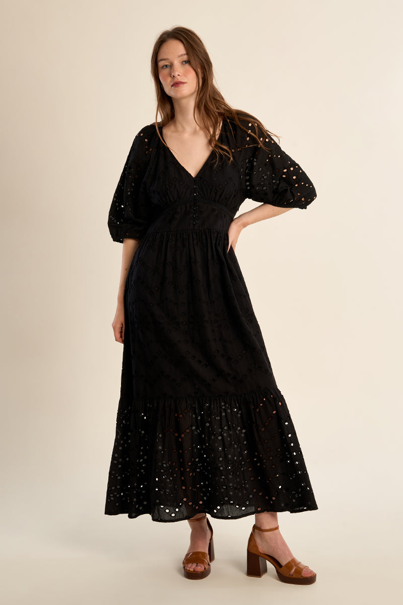 black eyelet maxi dress Amelia Size:2x Celinda | Black Halter-Neck MATRIXIFYWK422025 Delicate eyelet details