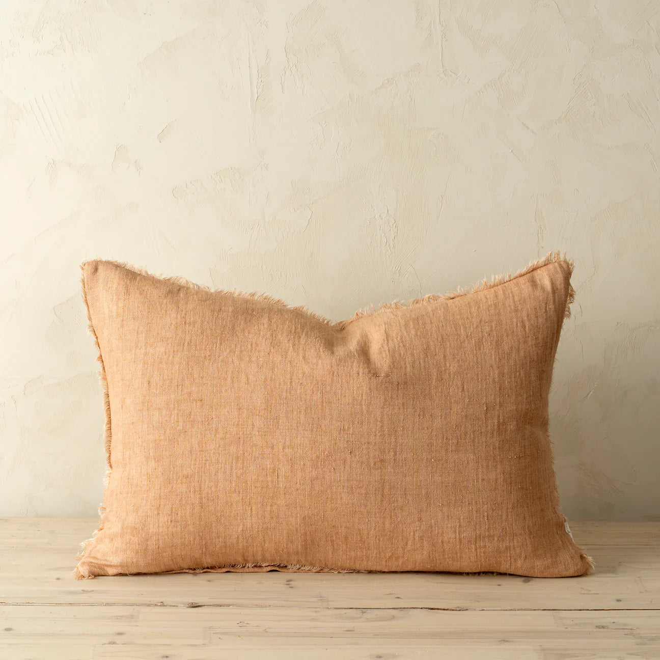 High quality Canadian brands for stylish women's clothing and accessories, modern home decor, natural bath and beauty products, and unique gift items.