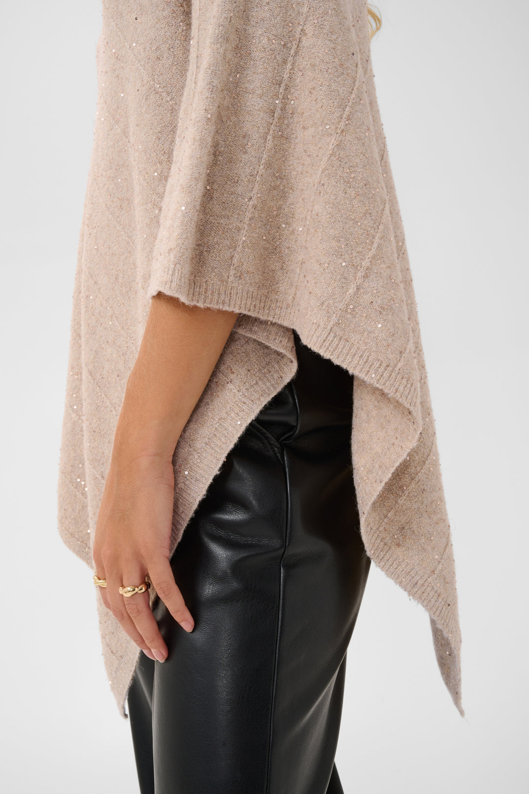 Jone Knit Poncho