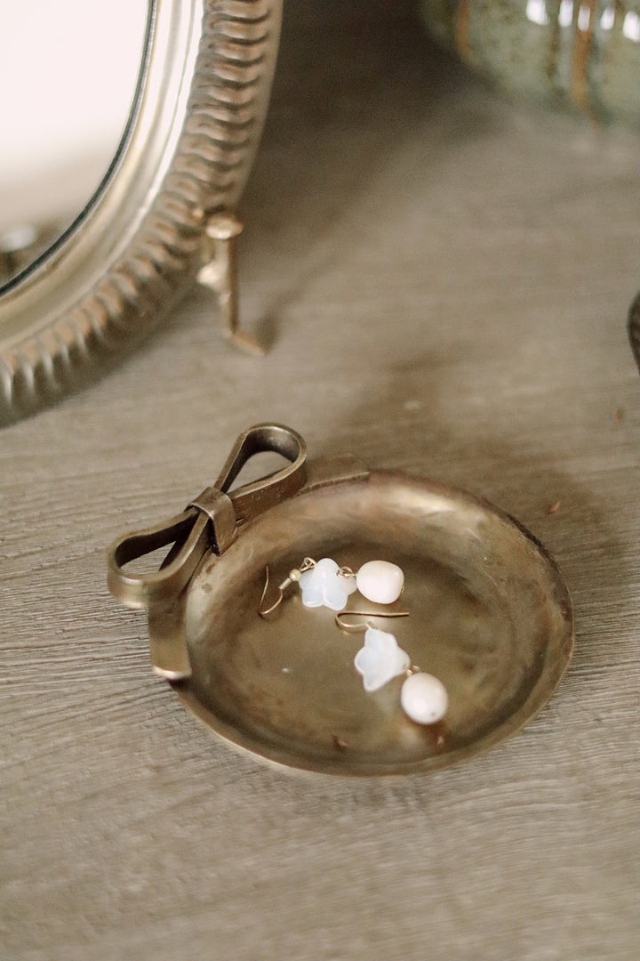 Iron Bow Decorative Catchall Dish
