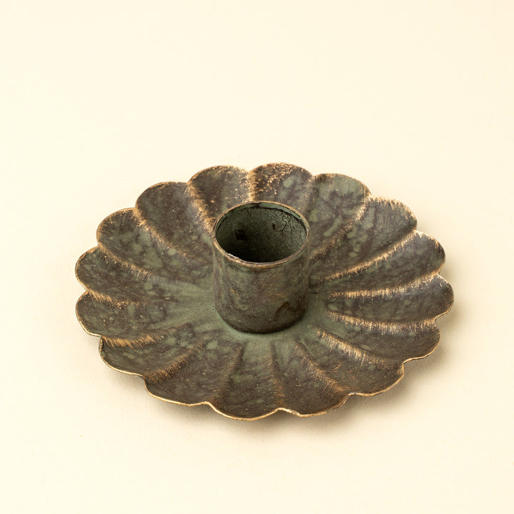 Florentine Antique Scallop Edge Candle Holder