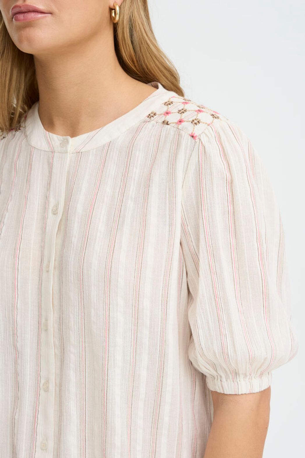 Honey Suckle Stitch Blouse
