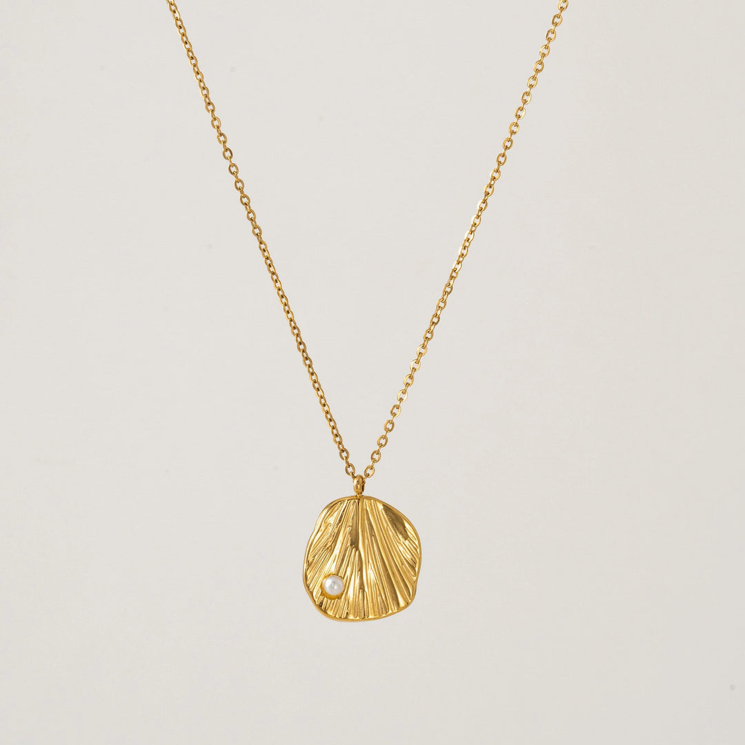 Cove Necklace