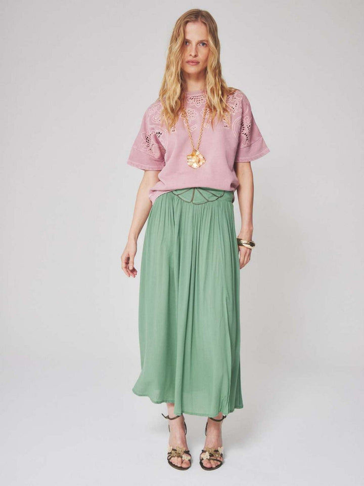 Women's mauve pink cotton sweatshirt tee with floral cutout embroidery details for a casual feminine boho style. 