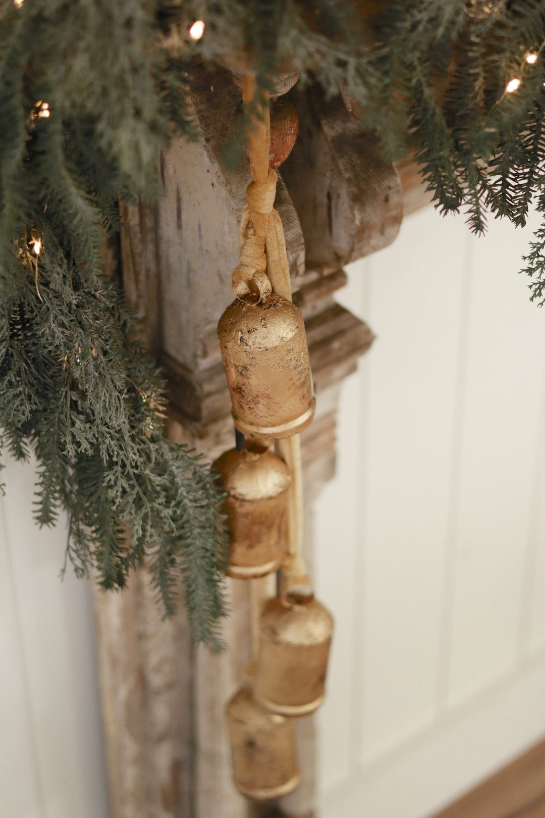 Vintage Velvet Bell Cascade