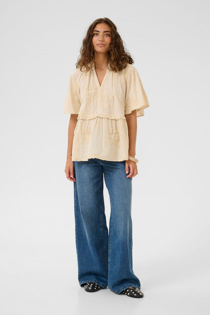 Culture Jalia embroidered blouse featuring intricate embroidery and lightweight otton fabric, perfect for casual or festive wear.