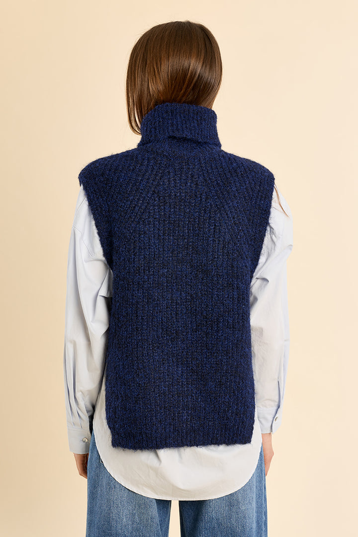 Cable Knit Pullover Vest- Navy