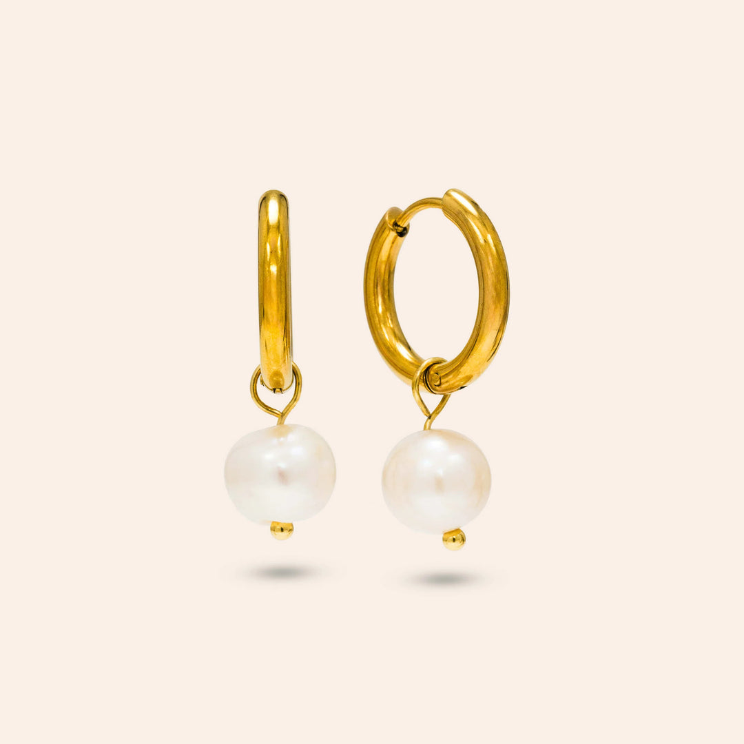 Oceane Pearl Hoop Earring- Gold/ Freshwater Pearl