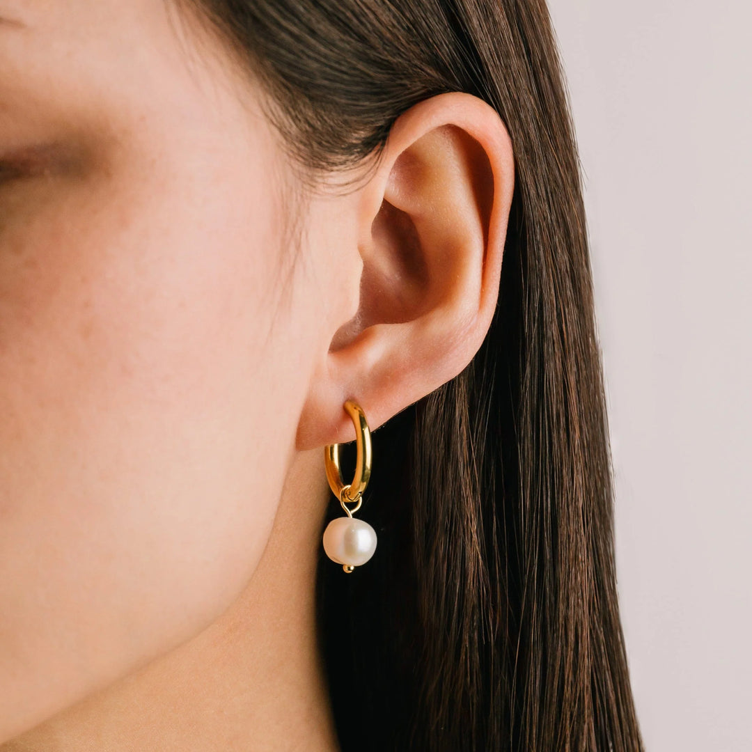 Oceane Pearl Hoop Earring- Gold/ Freshwater Pearl