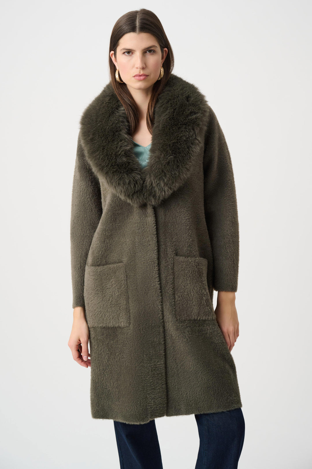 Feather Yarn Knit Coat With Detachable Faux Fur Collar