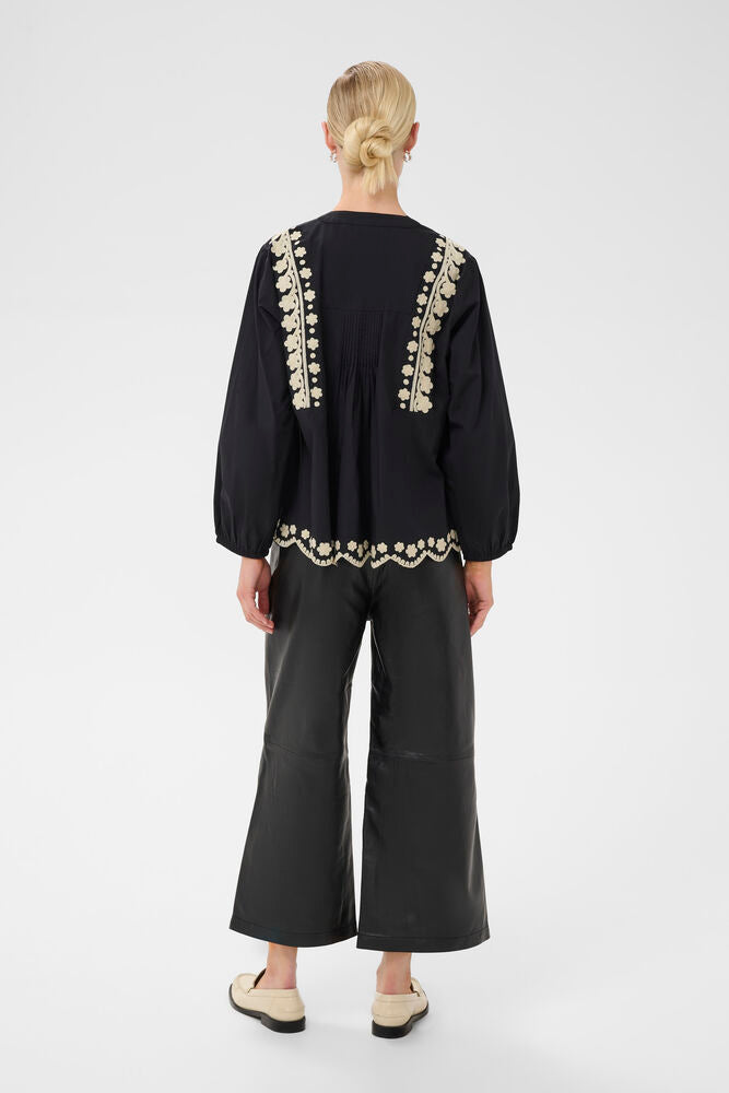 Viba Embroidered Peasant Blouse