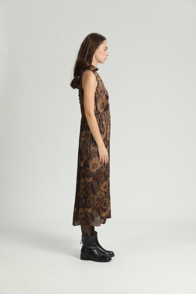 Donna Halter Style Maxi Dress