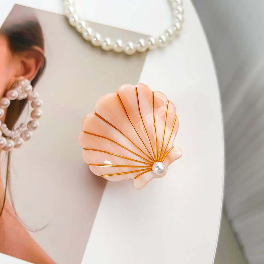 Small Shell Hair Claw Clip