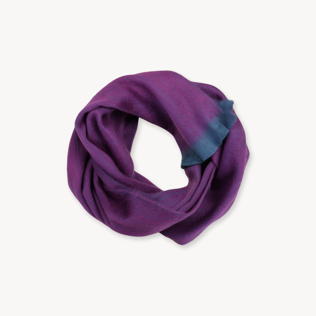 Pokoloko alpaca wool seamless scarf in soft texture, showcasing its lightweight, cozy design and smooth texture.