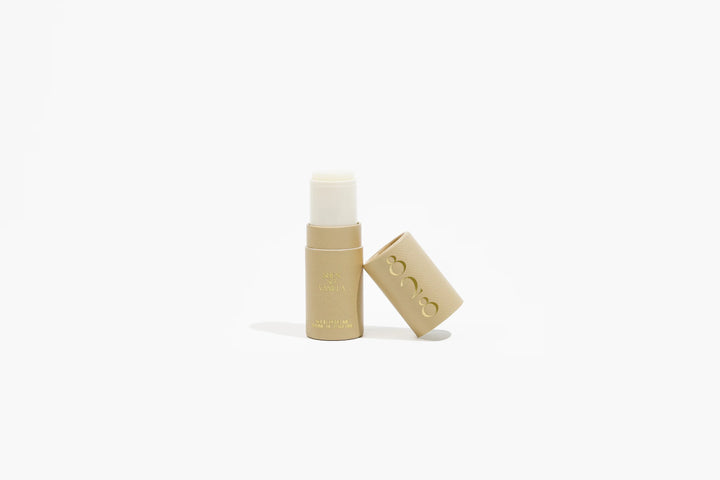 vanilla_Solid_pefume_stick in beige package